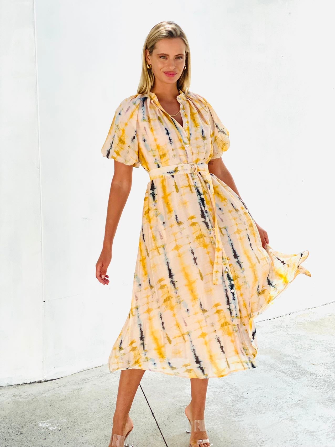 XW20606-2SS Tie Dye Bubble Sleeve Midi Dress