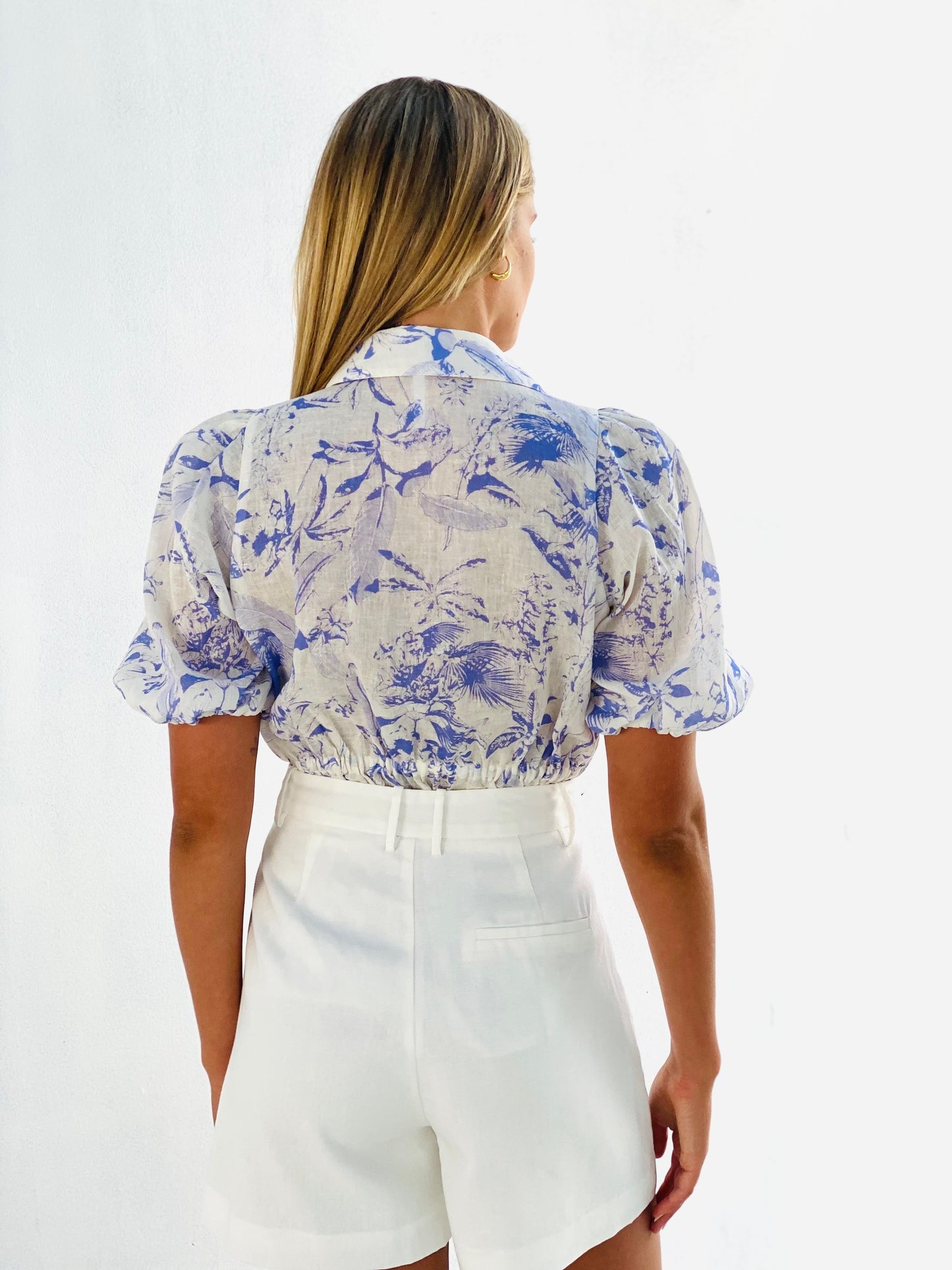 LA1250-2SS Jungle Print Bubble Sleeve Blouse