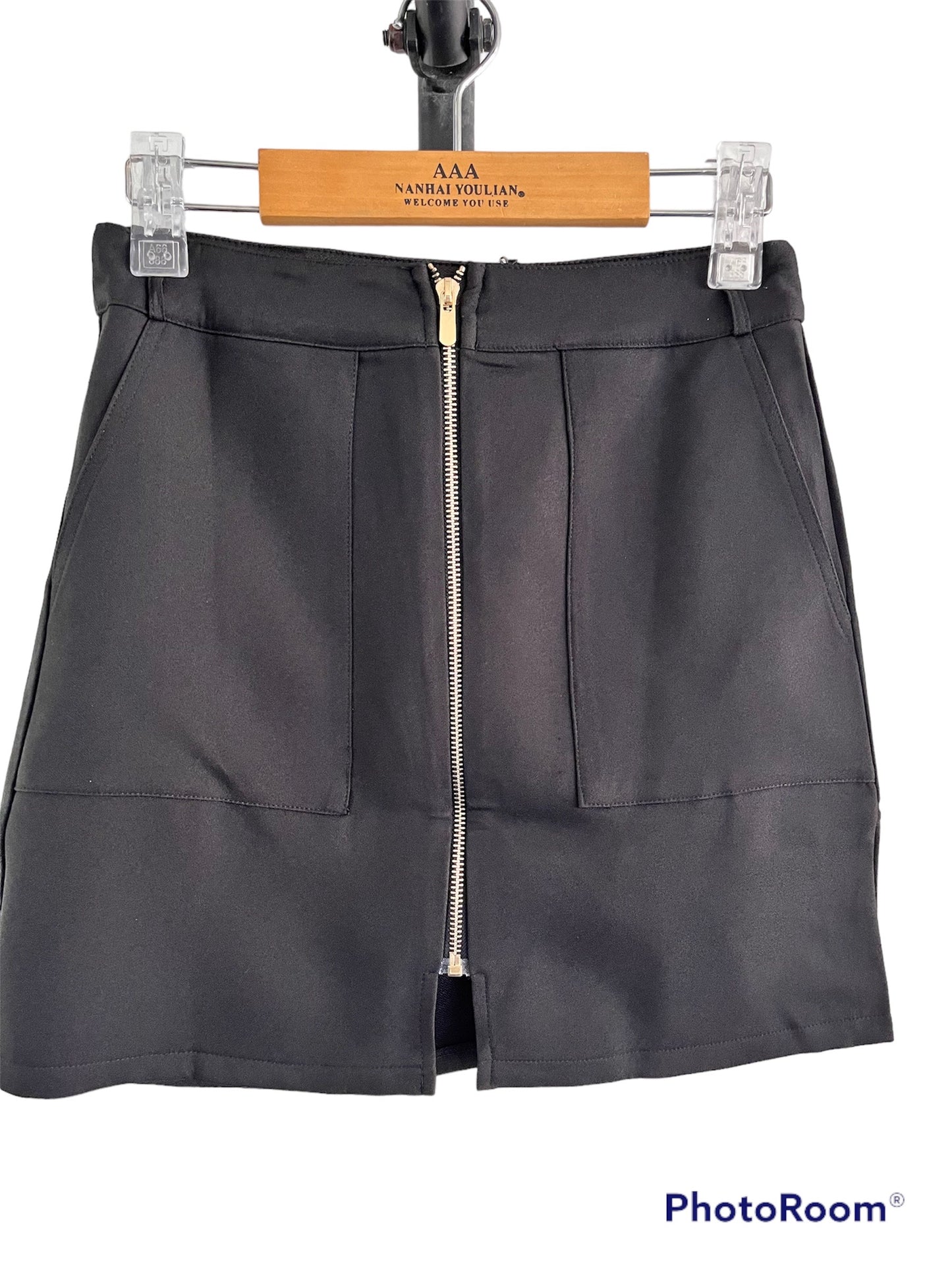 RC0463TE Black POINTY Skirt (Pack) On Sale