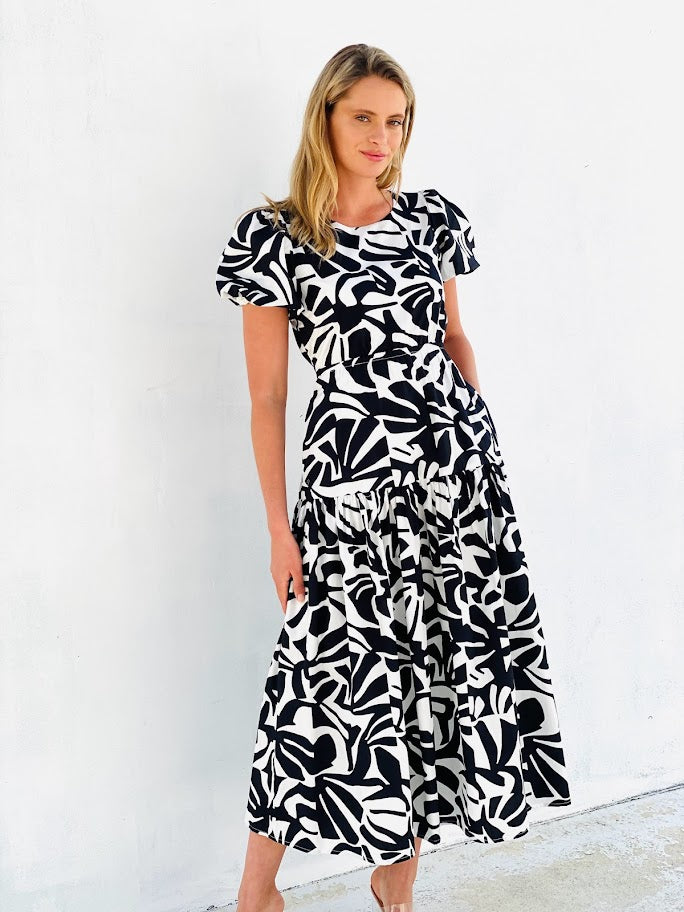 XW20773SS Open Back Bubble Sleeve Dress - More Colours Available