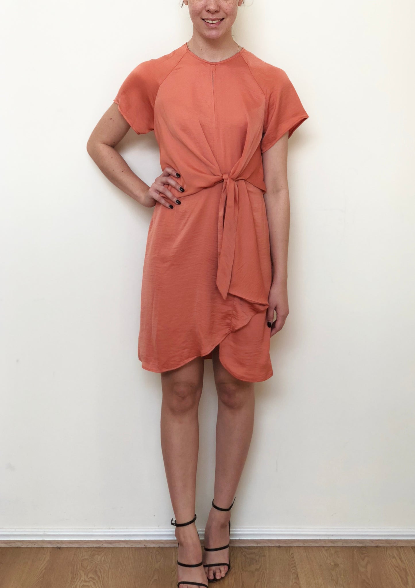 YW1761SS Open Front Dress (Pack)