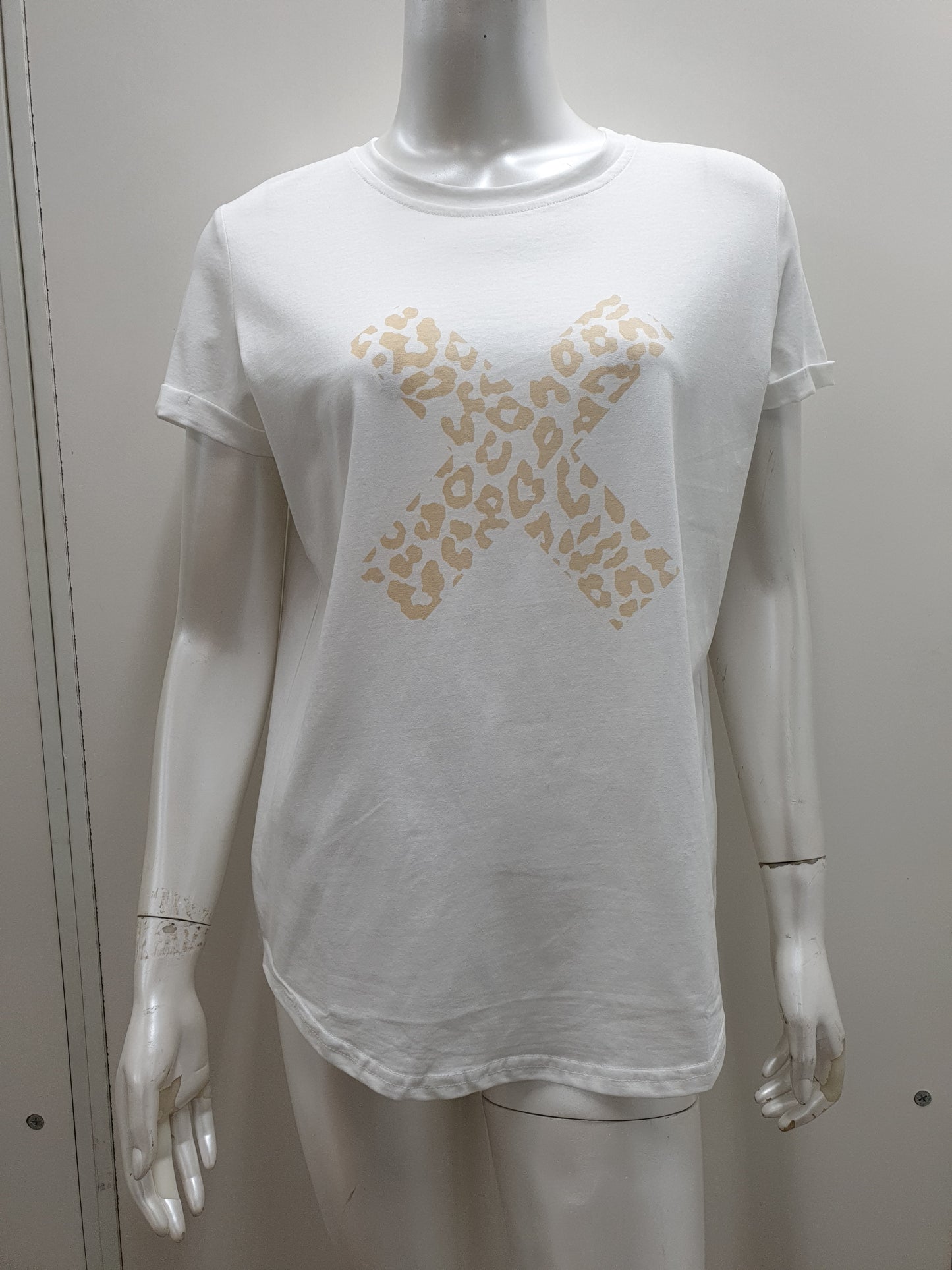 LA0480-41SS Leopard Cross Tee New Arrival