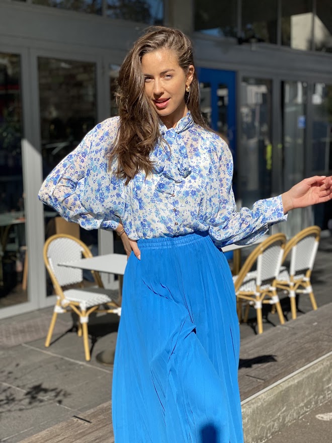 LA1190SS Floral Print Neck Tie Blouse