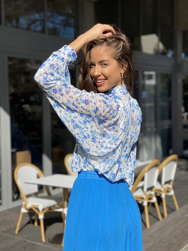 LA1190SS Floral Print Neck Tie Blouse