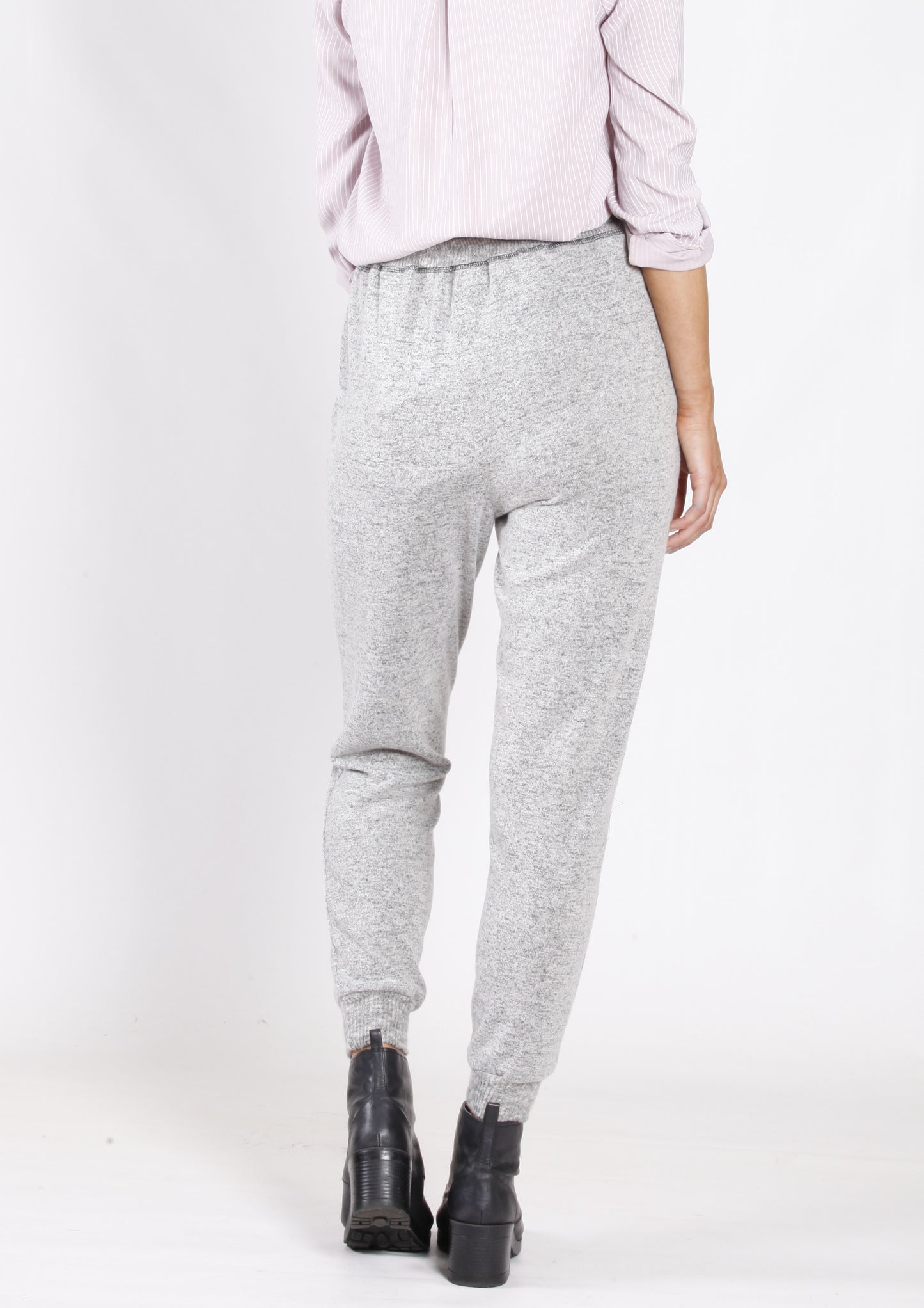 YW17118SS Basic Jogger With Tie (Pack)
