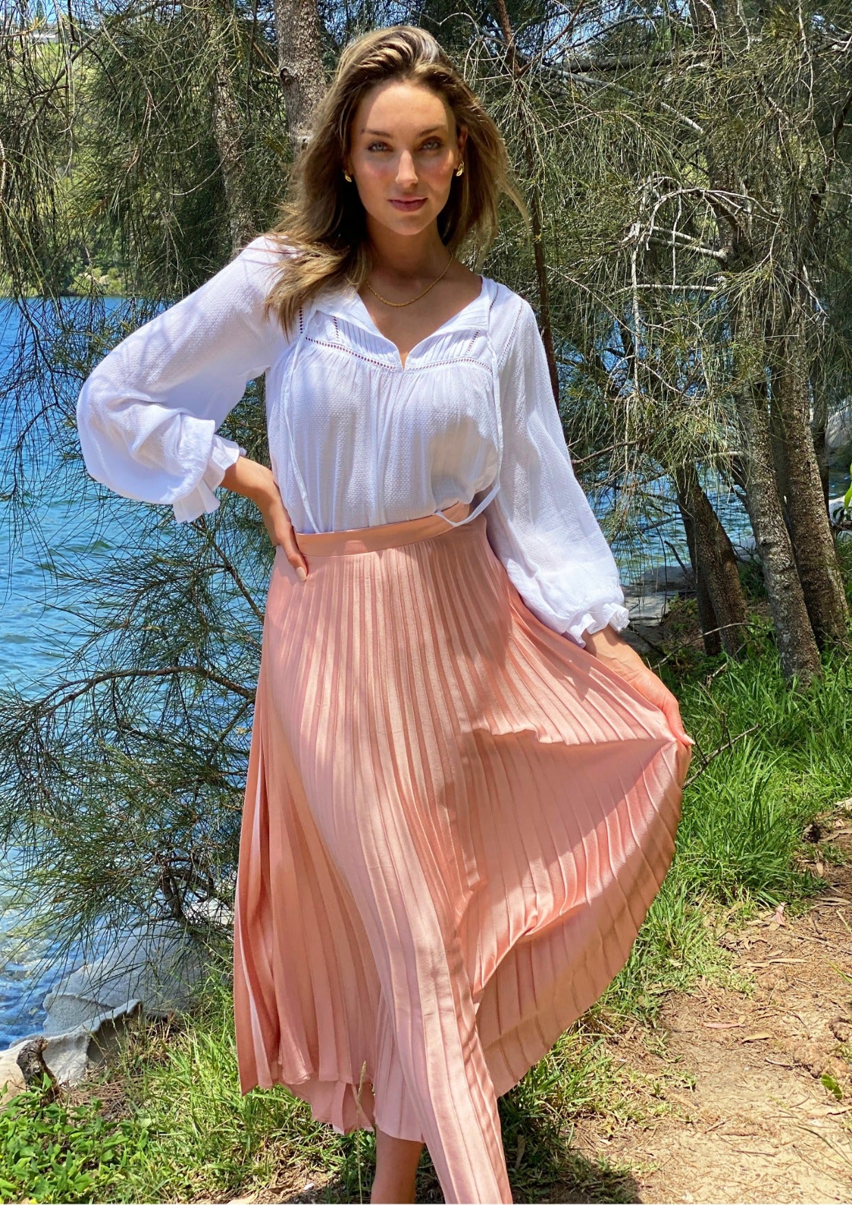 LA06717SS Textured Light Weight Blouse (Pack)