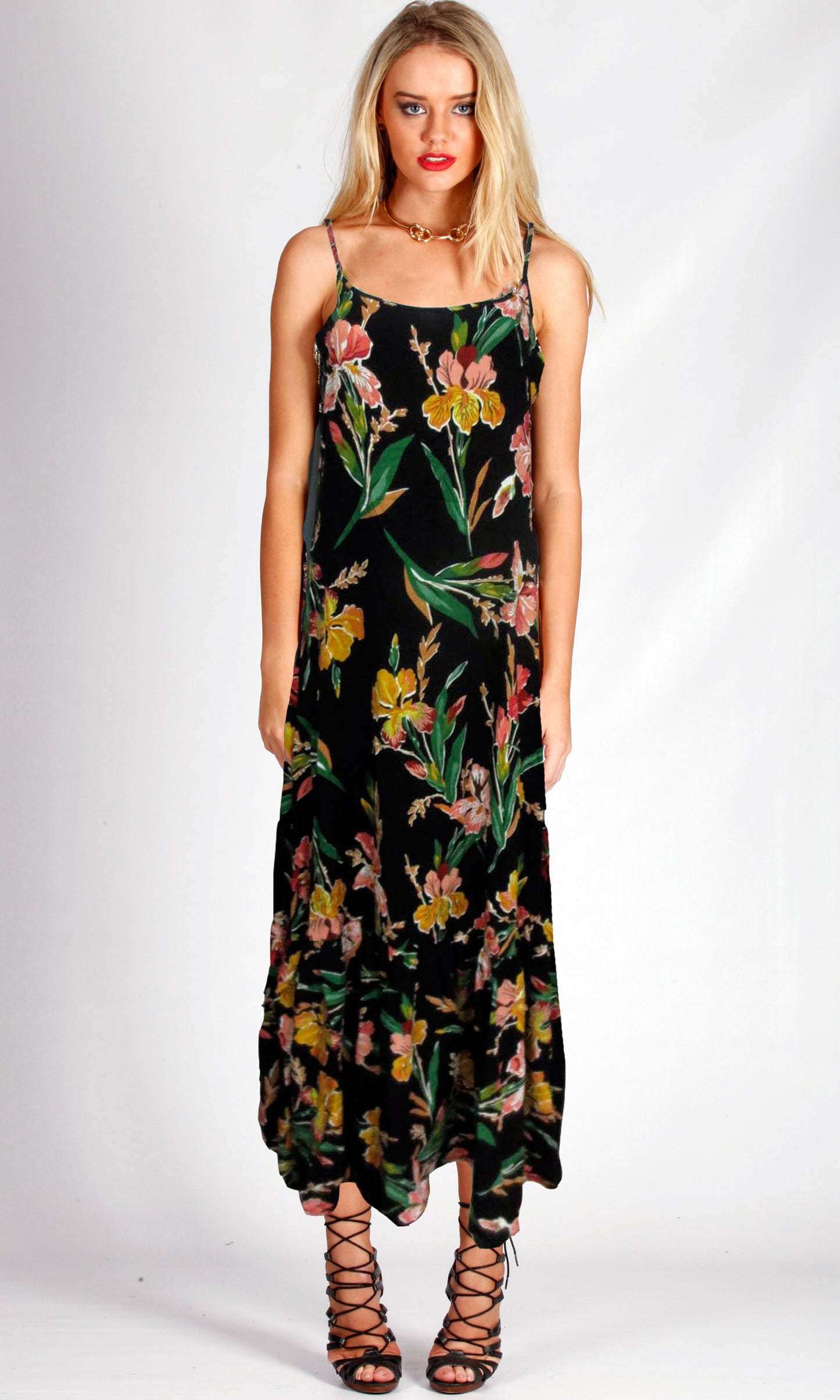 VS028-1SS Black Floral Maxi (Pack)