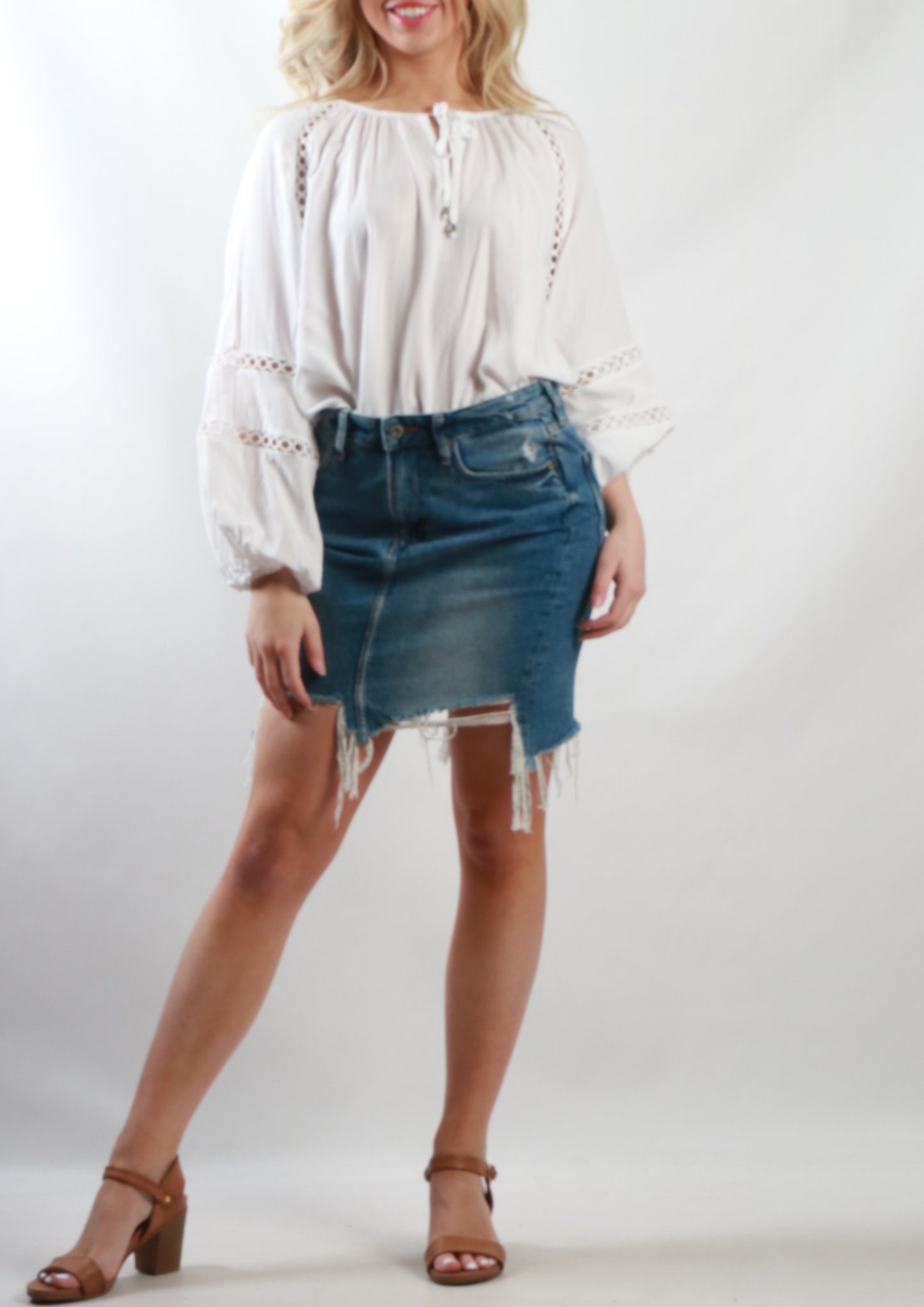 VY00319SS Lace Trim Top (Pack) New Arrival