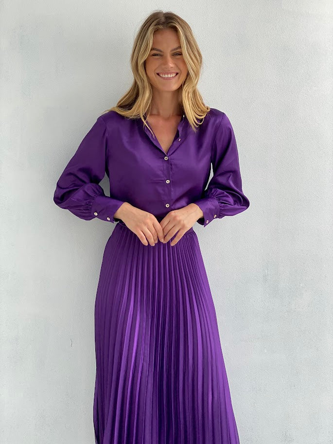 LA1133-32SS Satin Button Up Top