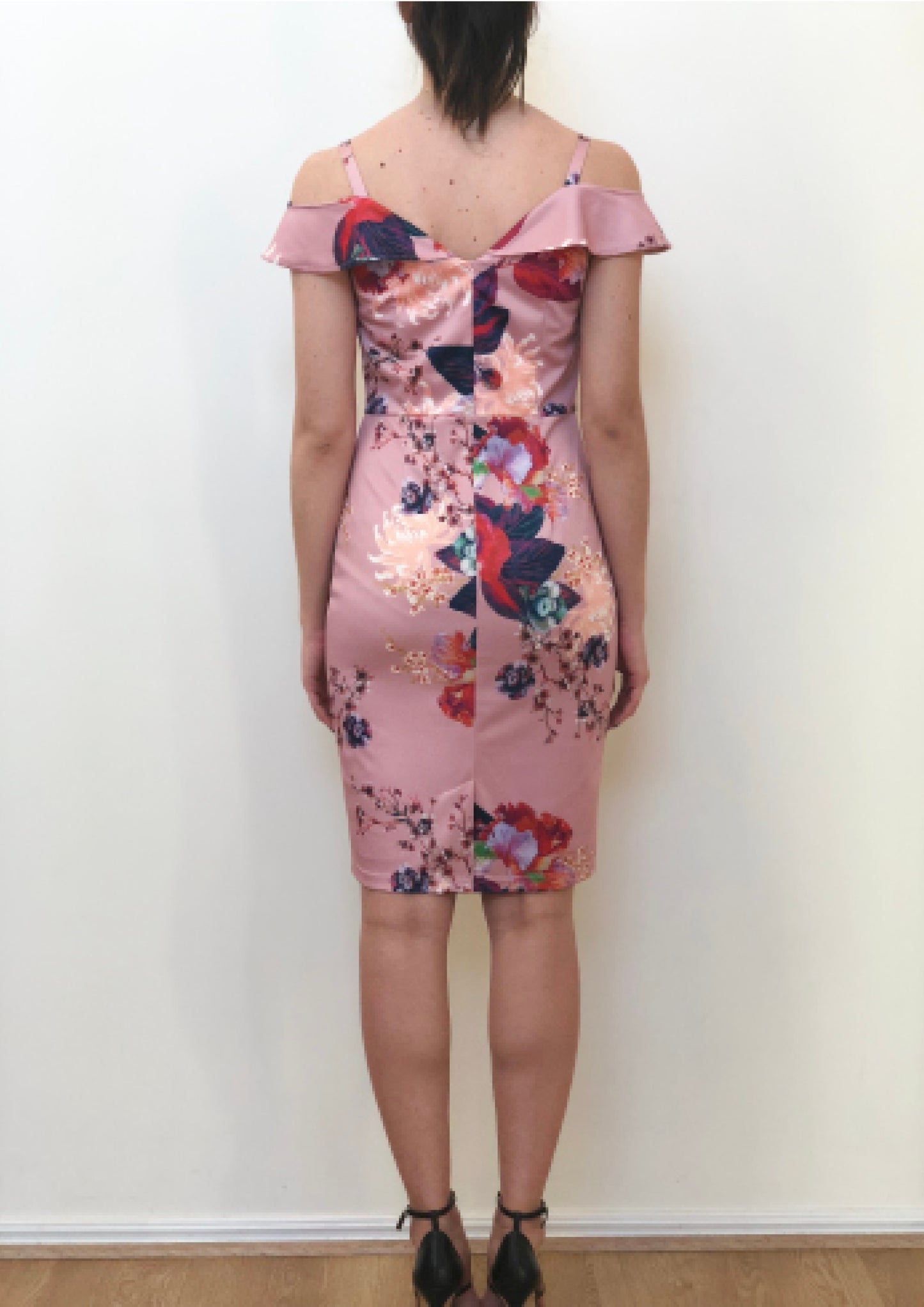 VS7200-9TB Nude Floral Cold Shoulder Dress (Pack)