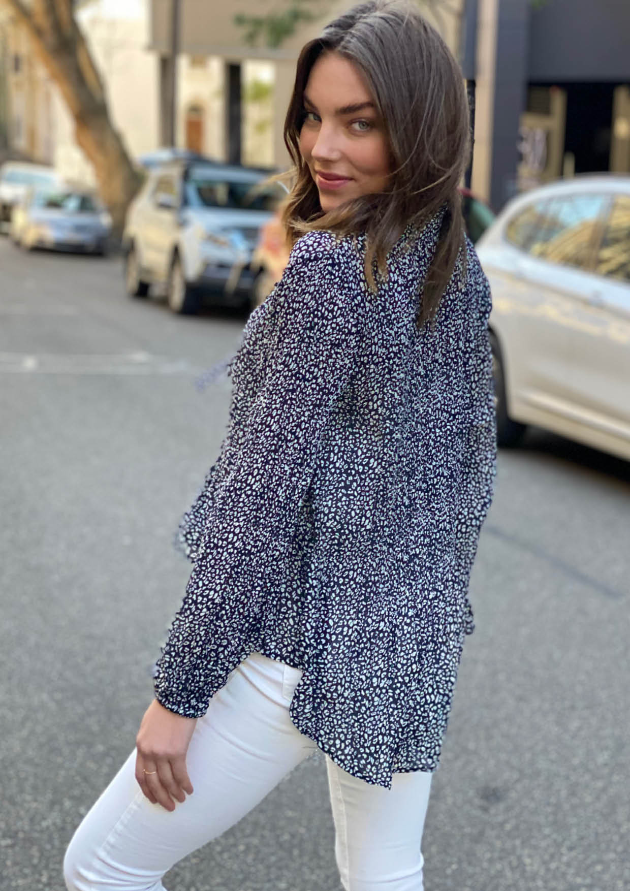 ZW240SS Tie Up Neck Leopard Print Blouse (Pack)