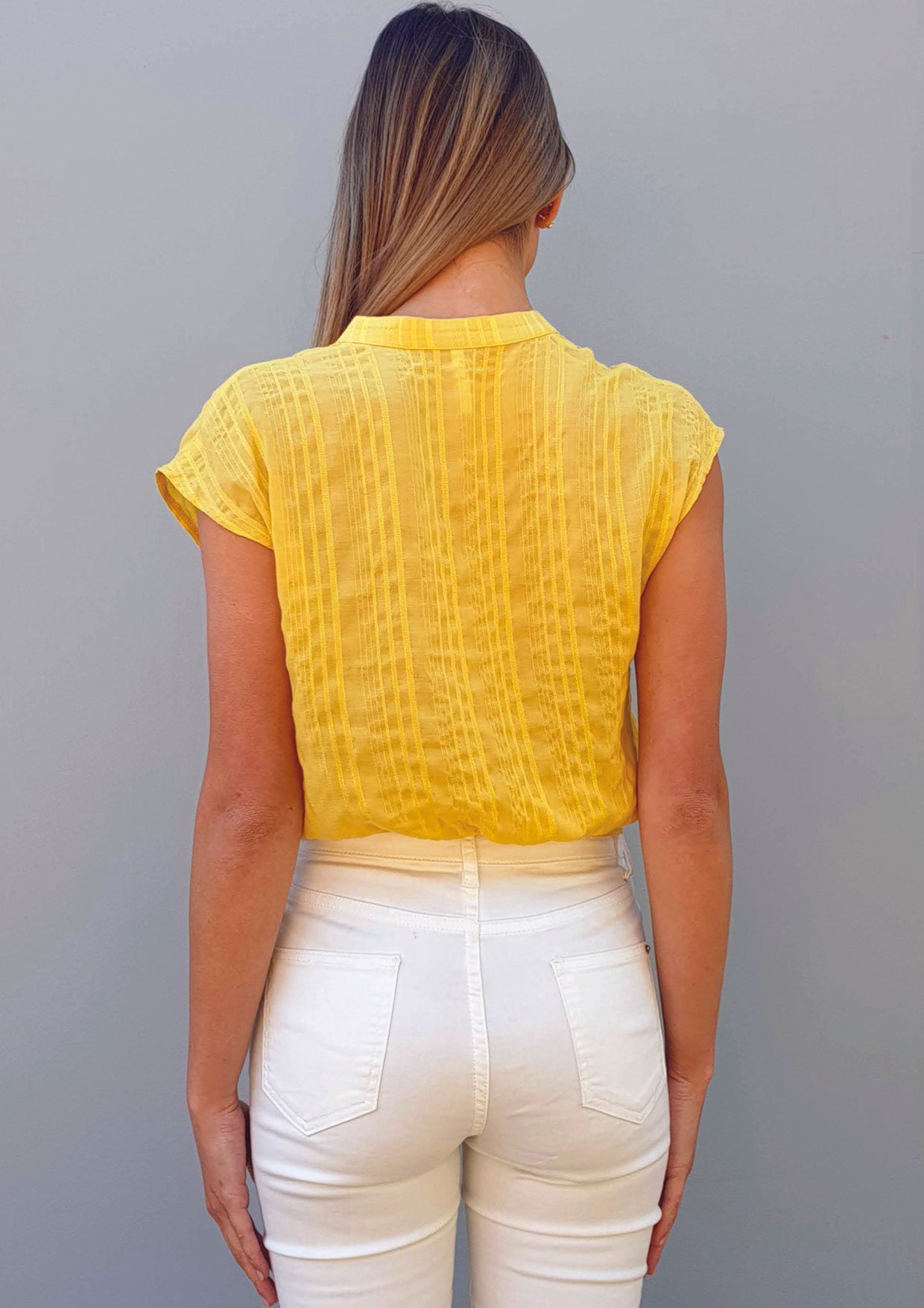 LA0421SS Tie Front Top (Pack)