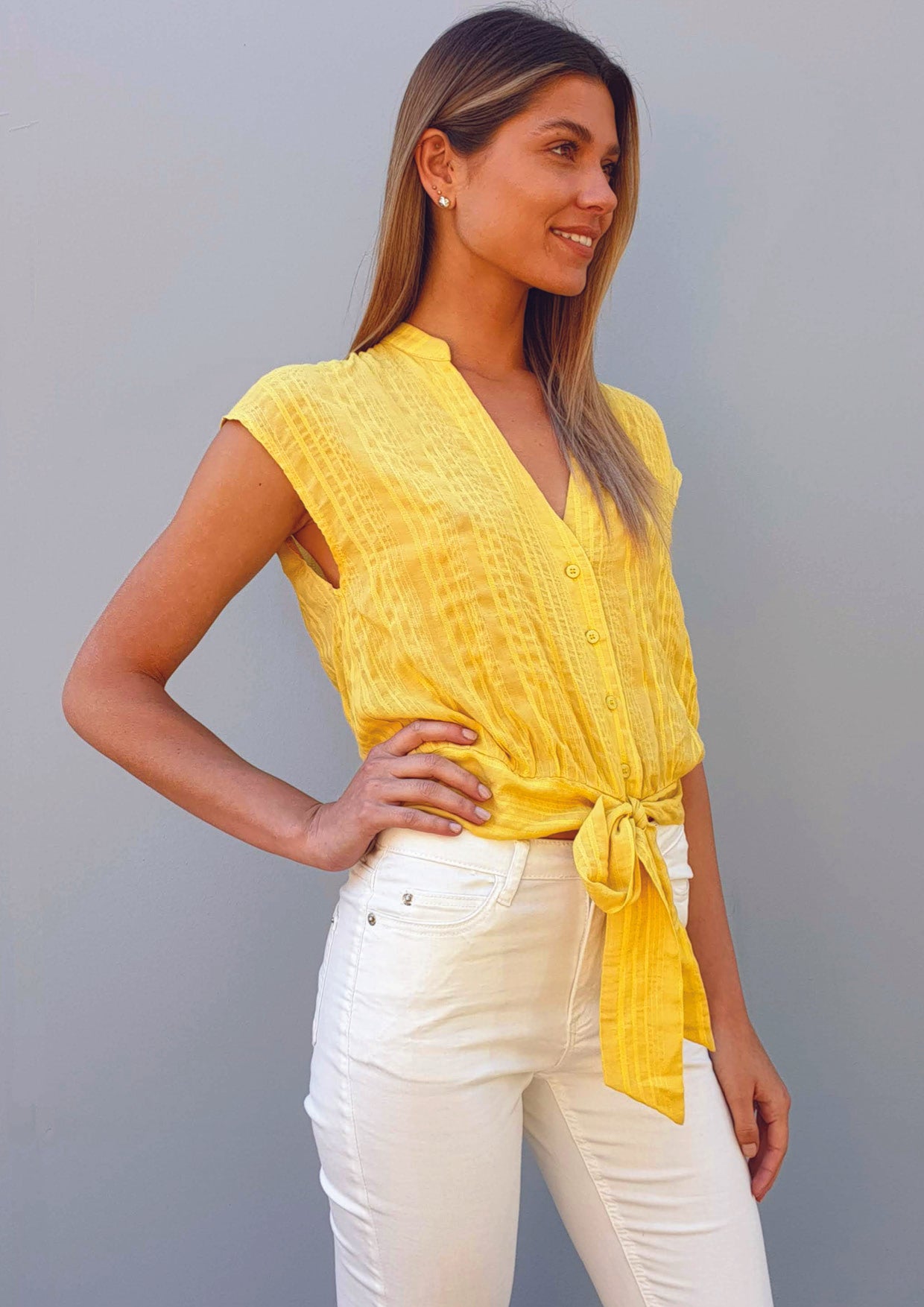 LA0421SS Tie Front Top (Pack)