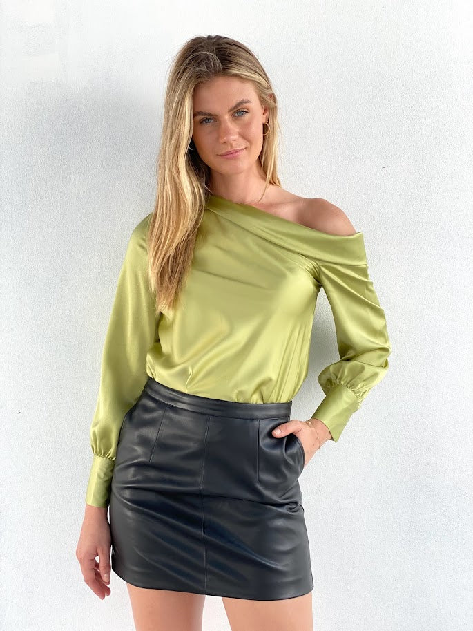 LA1212SS One-Shoulder Satin Top