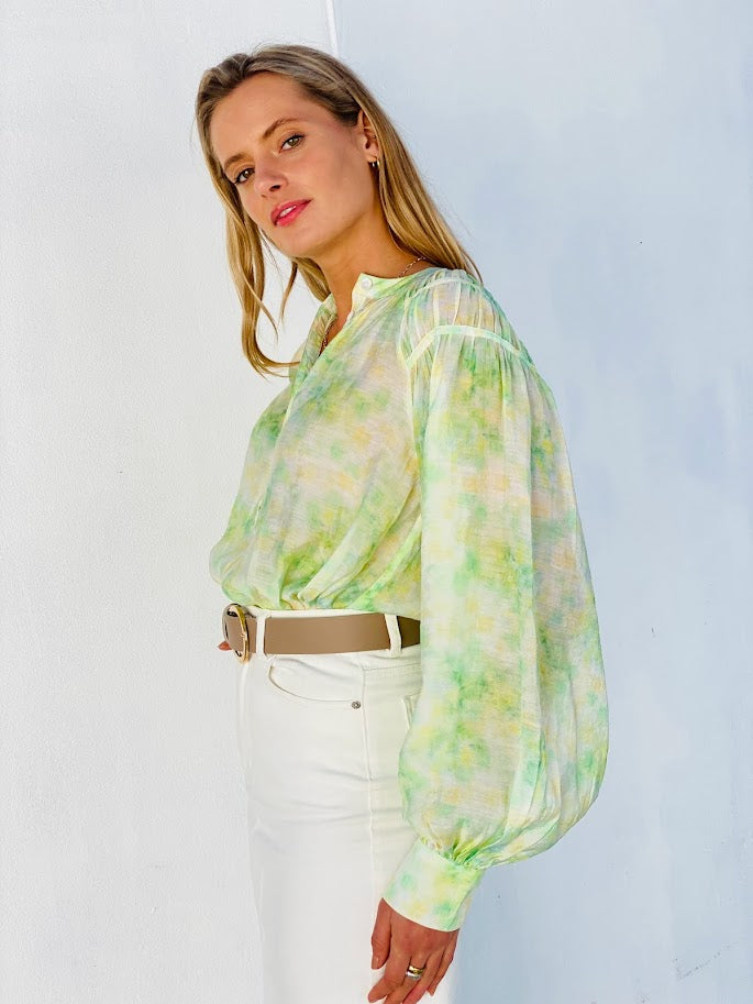 LA1464SS Tie Dye Balloon Sleeve Blouse