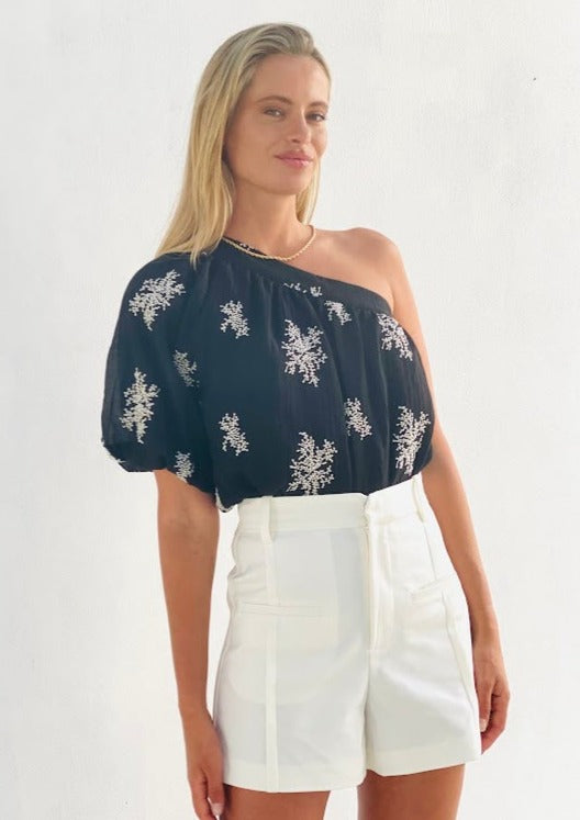 LA1539-2SS Embroidered One-Shoulder Top