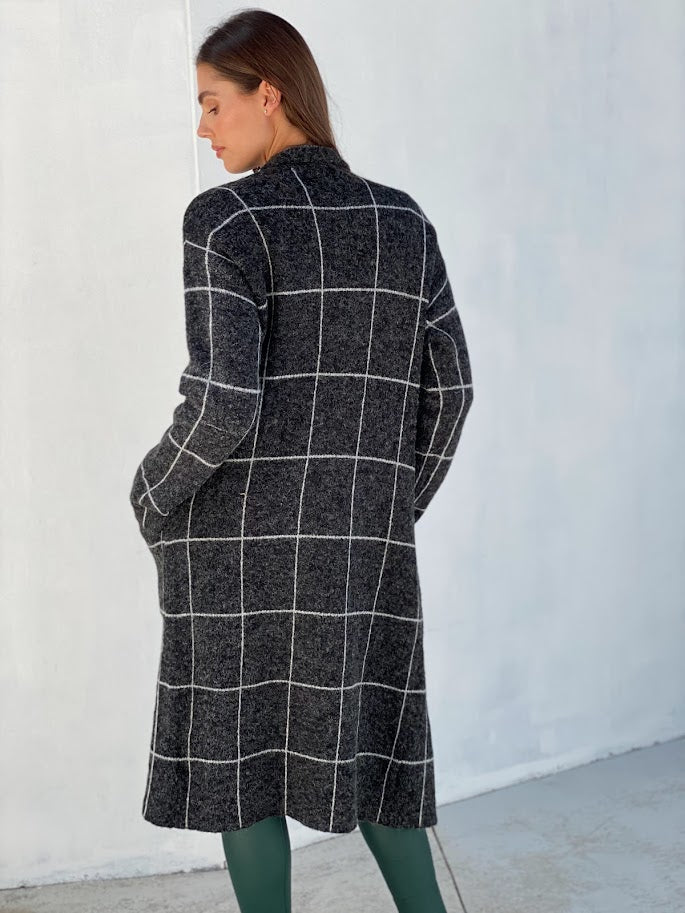 LY2325SS Checkered Knit Midi Cardigan