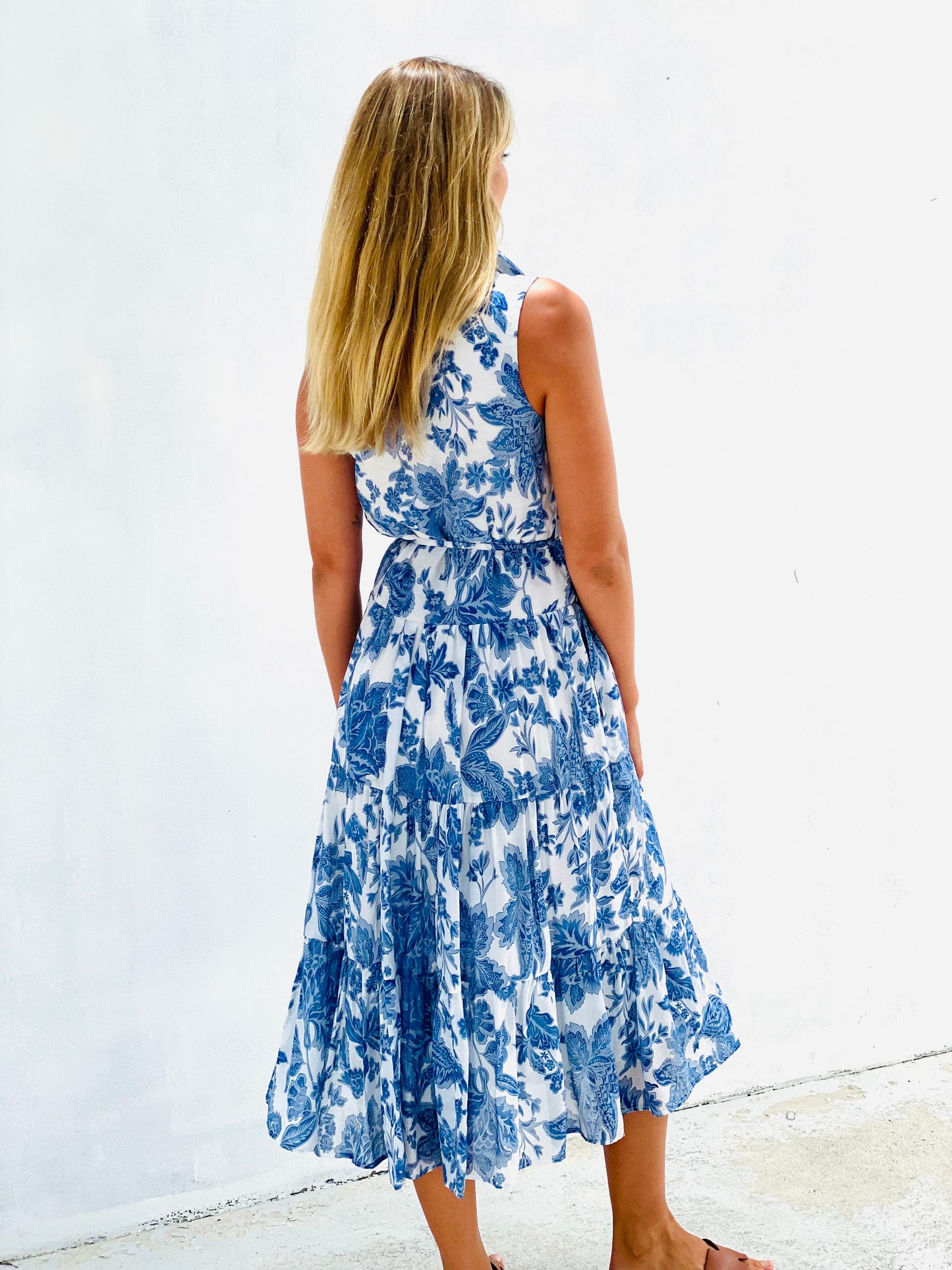 XW20860-1SS Blue/White Floral Sleeveless Dress