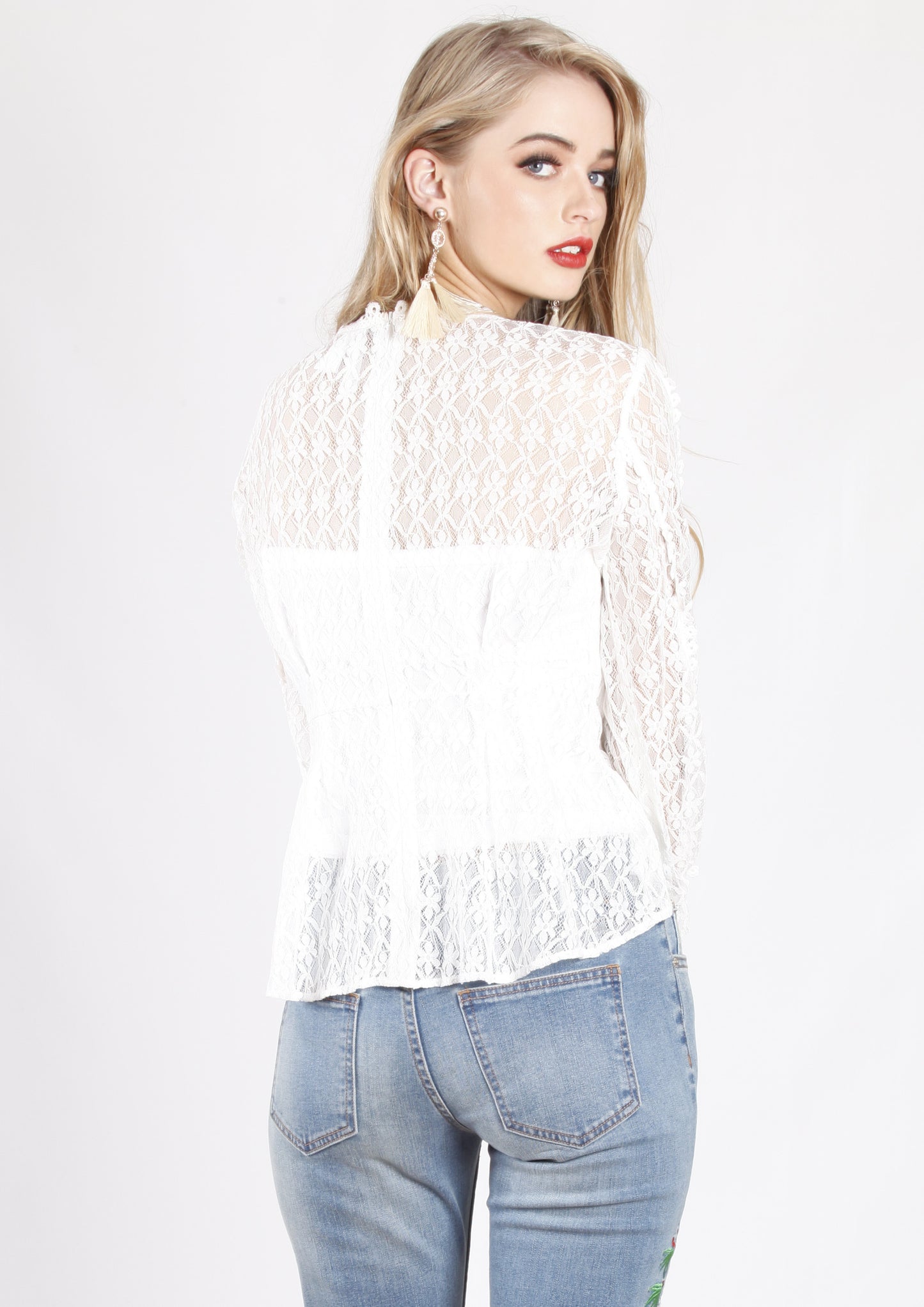 XW16219SS White Lace Peplum Top (Pack)