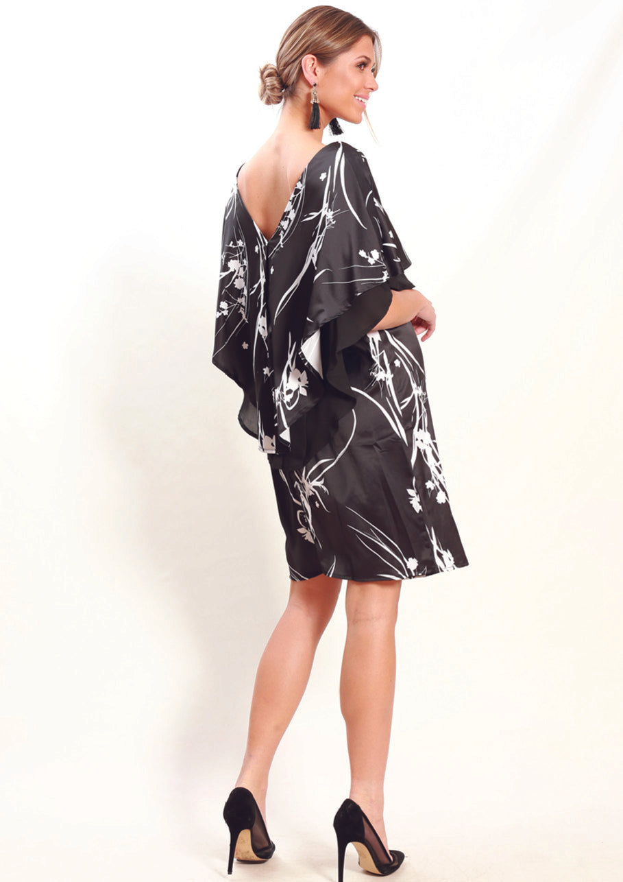 AY130NC Black And White Tropical Print Dress (Pack)