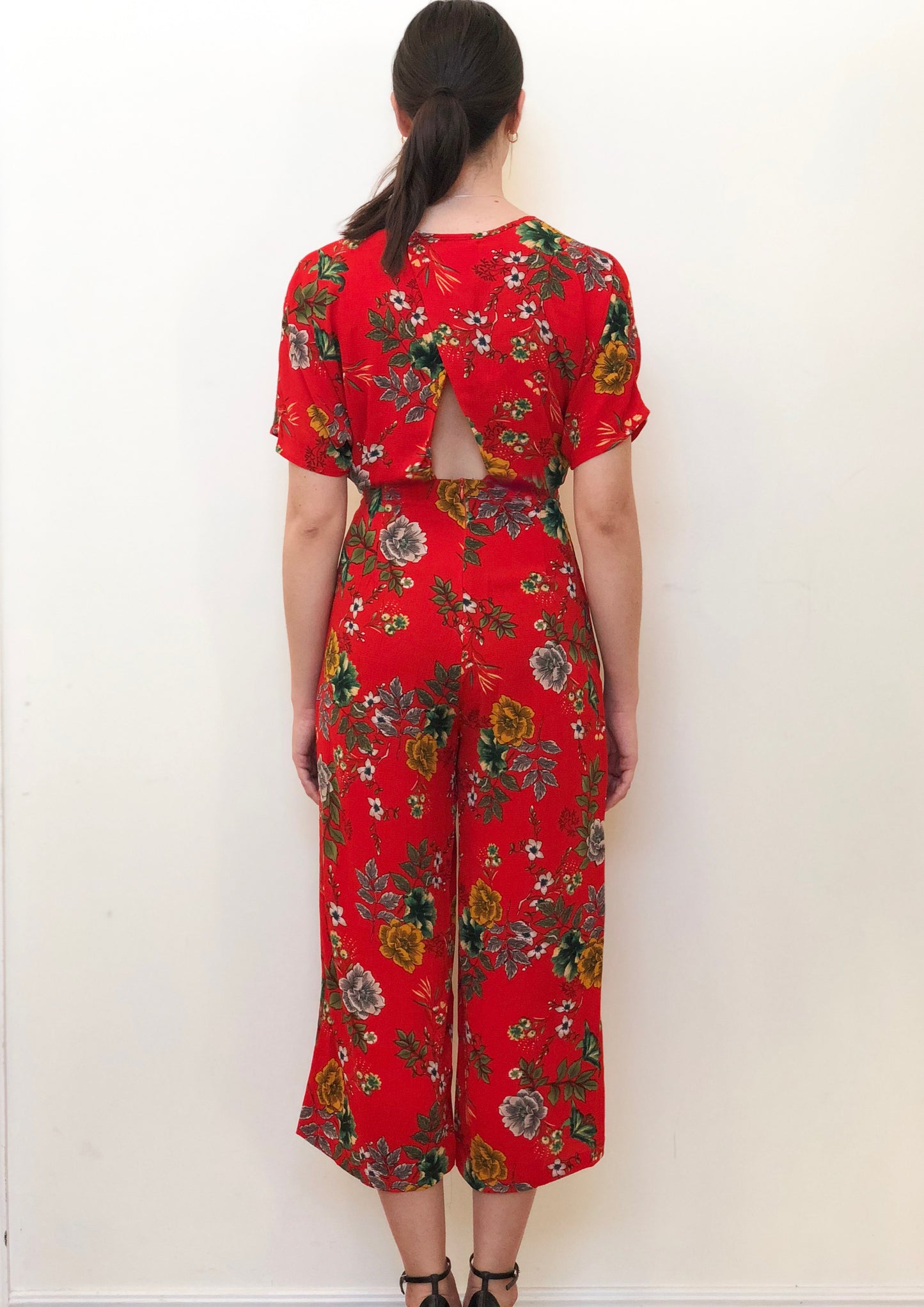 G019SS Red Floral Wide Leg Jumpsuit (Pack)