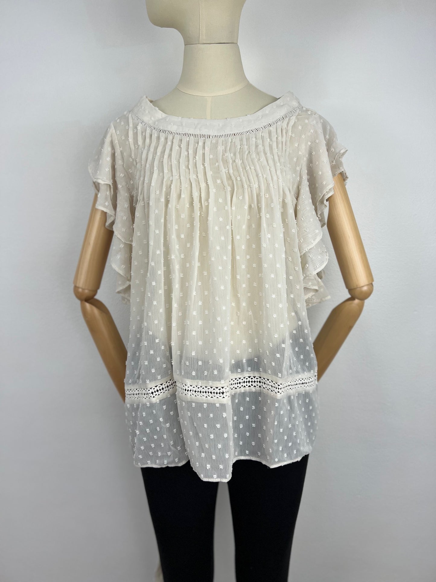 YW2316SS Lace trim blouse (Pack) on sale $ 6