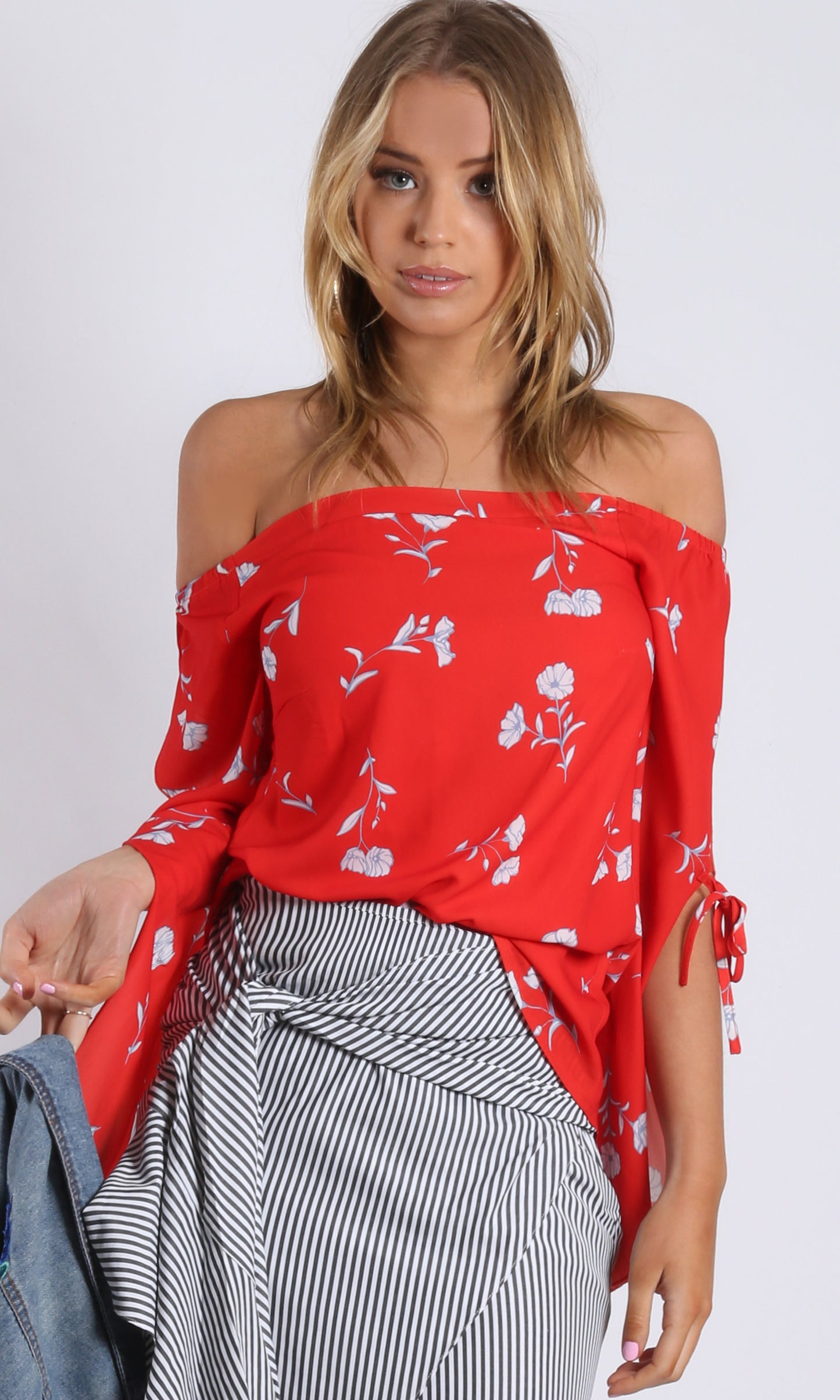 RV1045SS Off Shoulder Print Red Top On Sale