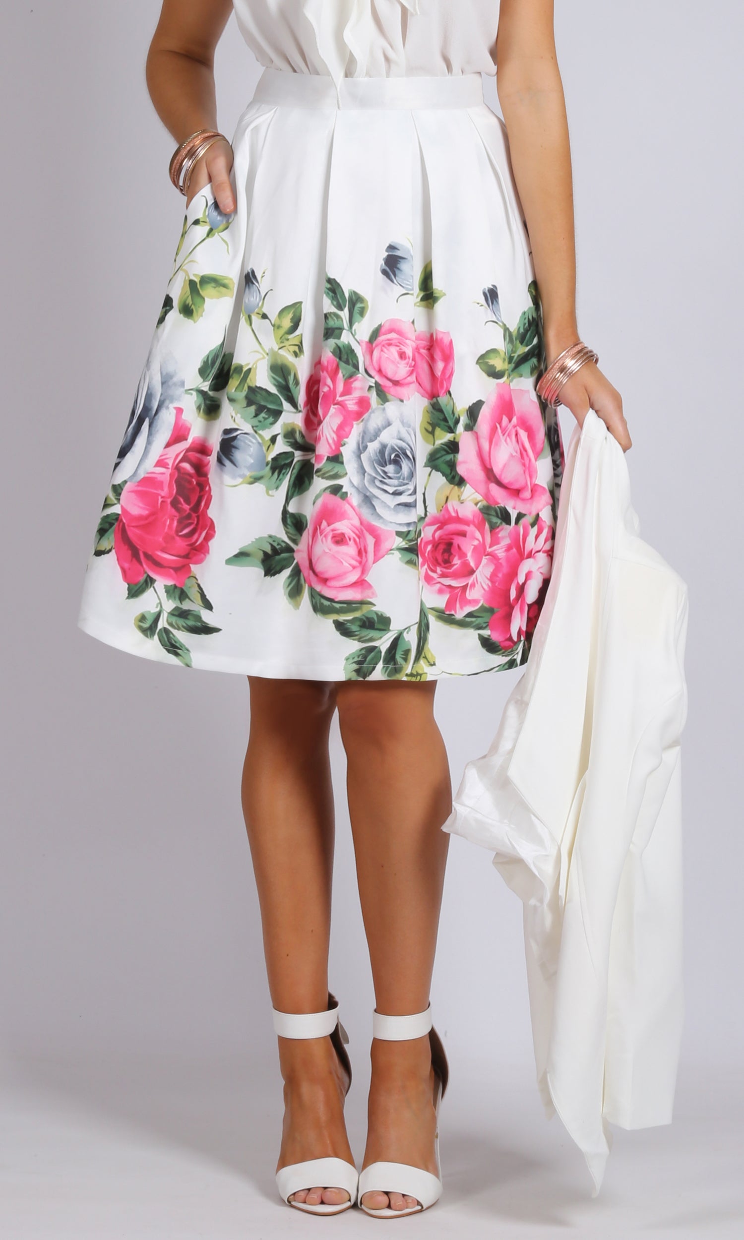 Front Pockets A line Roses Skirt