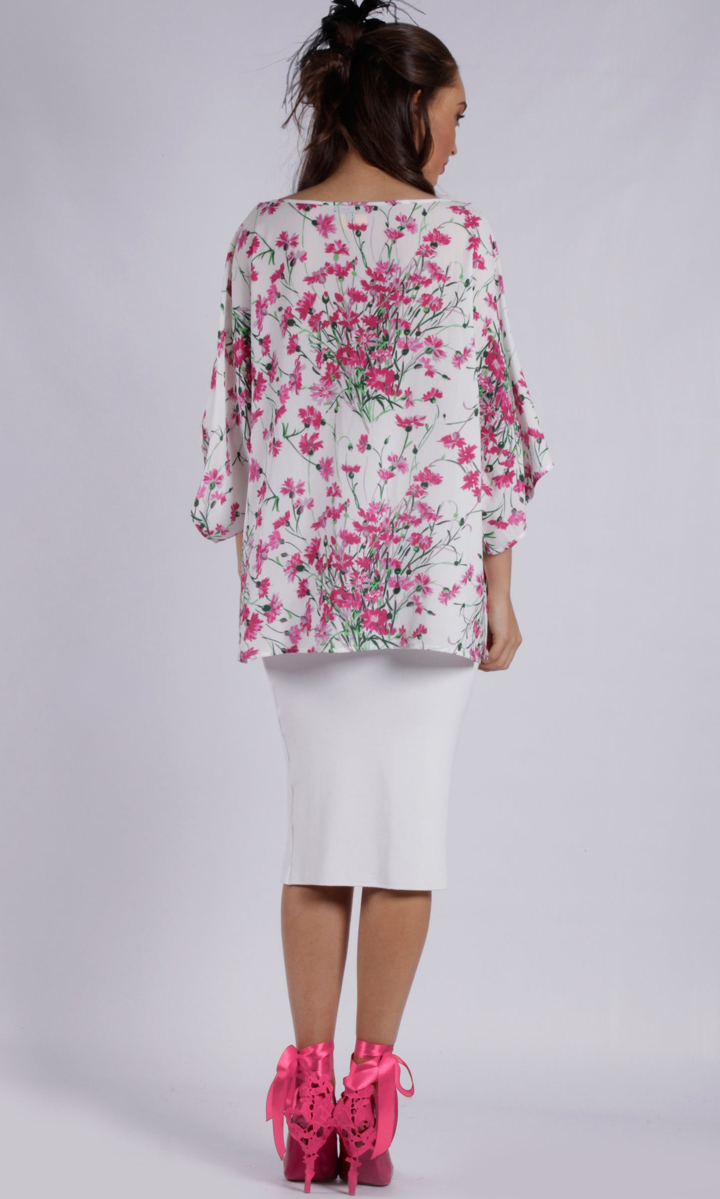 RV0179-10TB  RELAXED FIT PINK FLORAL TOP (Pack)