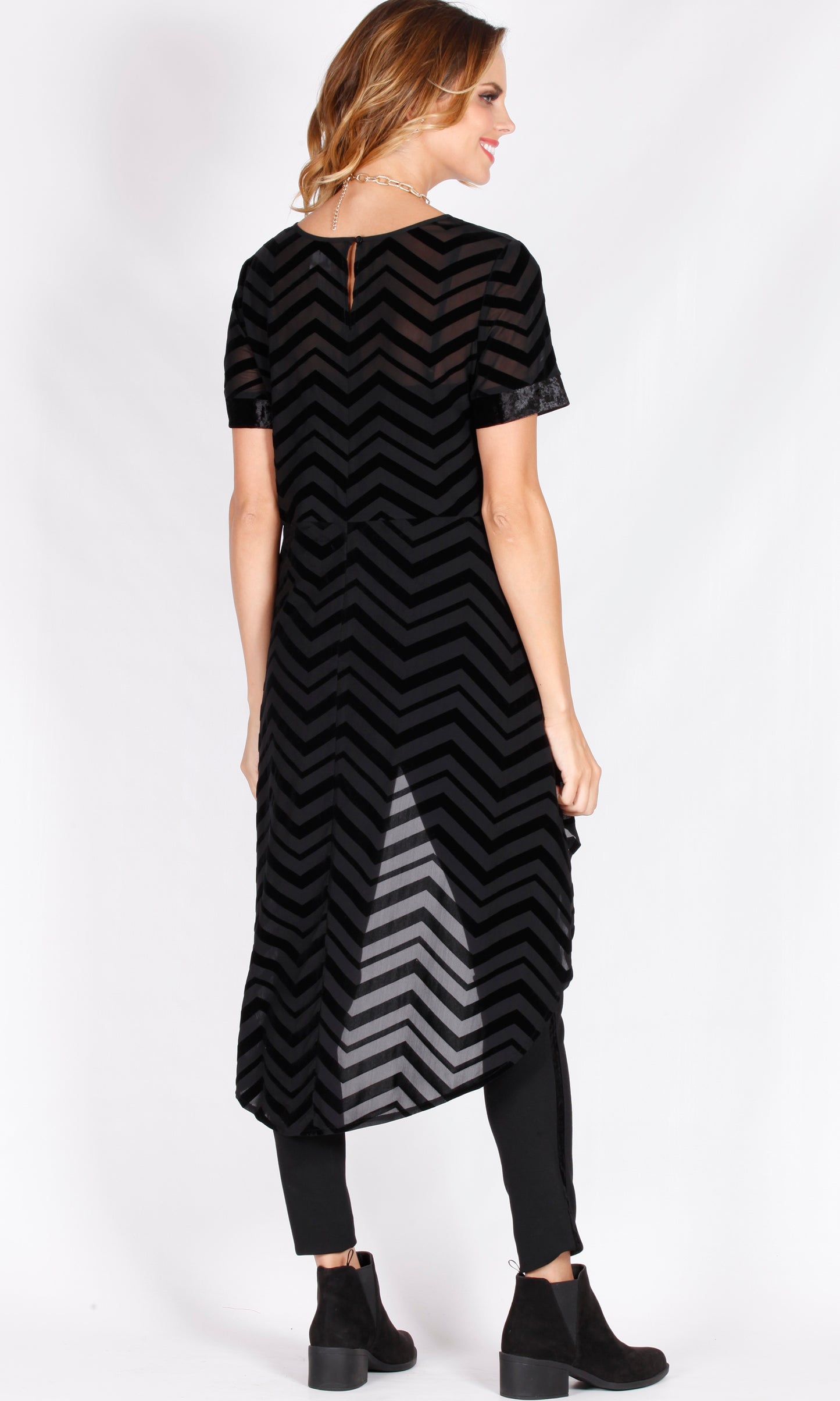 XW16122-3SS High Low Chevron Top (Pack)