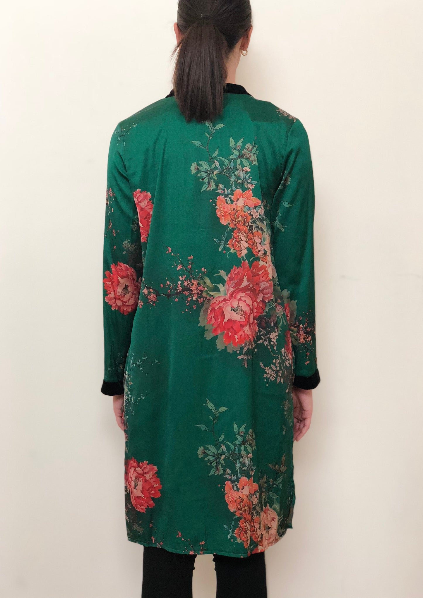 YW17066-1SS Velvet Trim Floral Kimono (Pack)