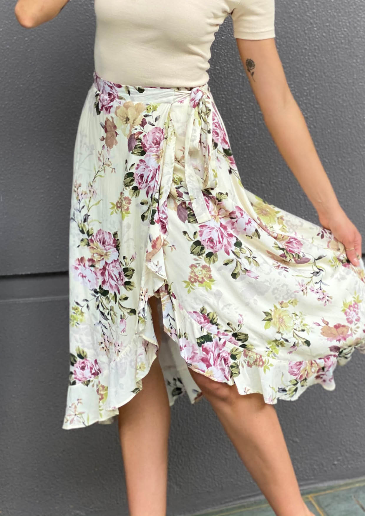 ZW16451-5SS Sweet Floral Wrap Skirt (Pack) New Arrival