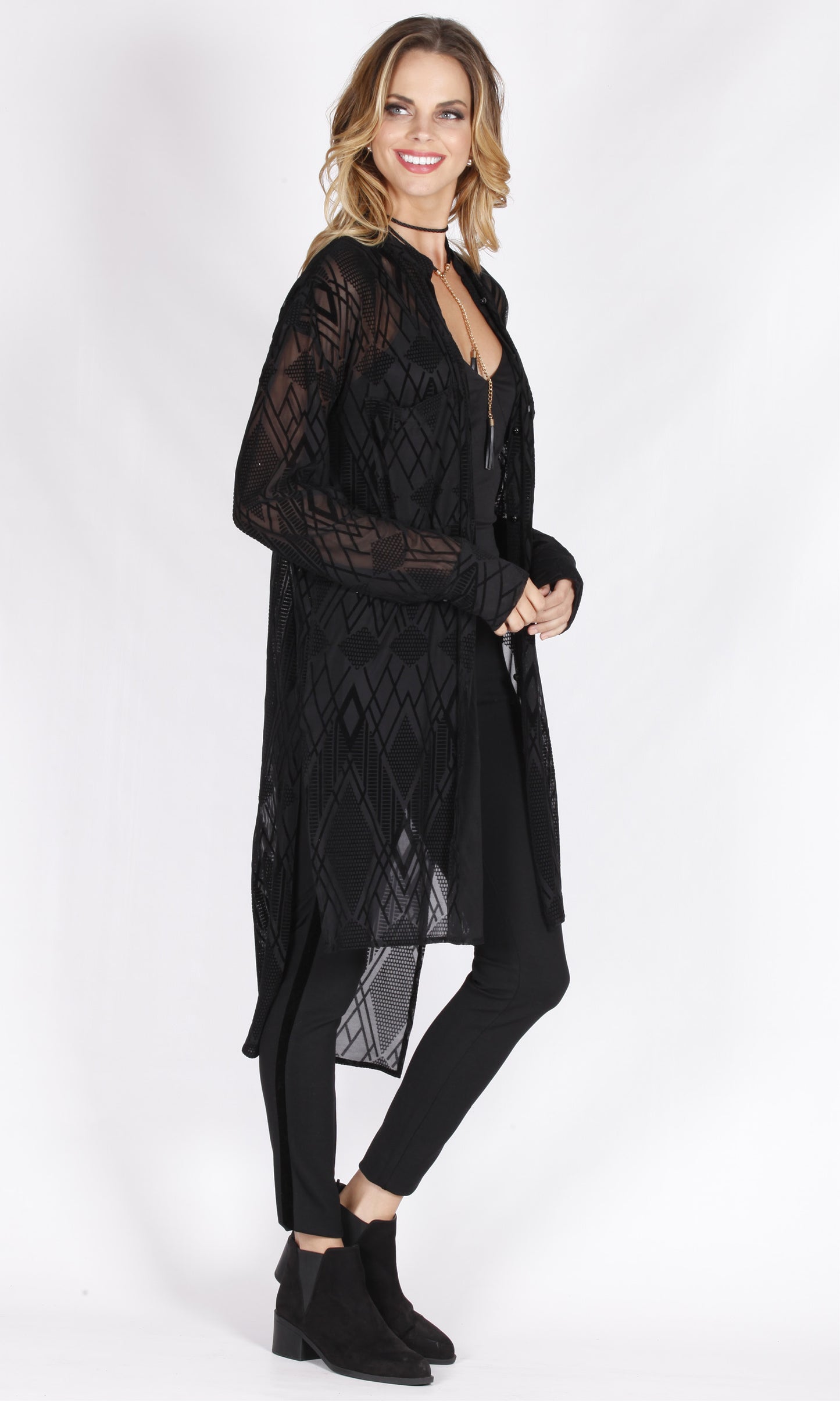 YW1915SS Longline Sheer Button Down Top (Pack)